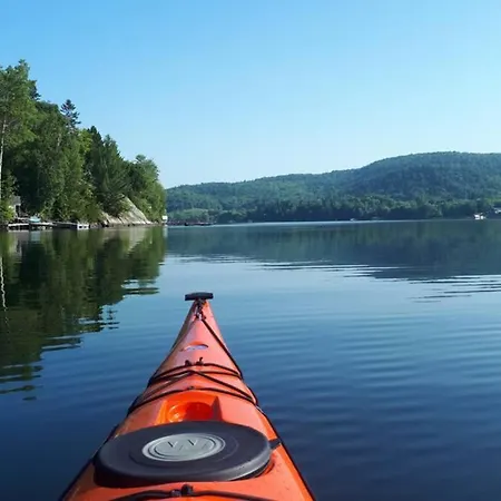 Le Nid doré sur le lac  Val des Monts Extérieur photo
